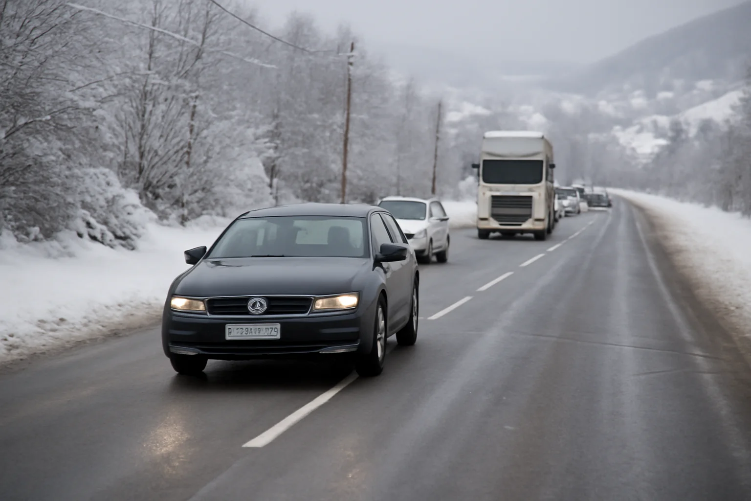 Trafic rutier deschis în condiții de iarnă pe drumurile naționale din Baia Mare și Maramureș